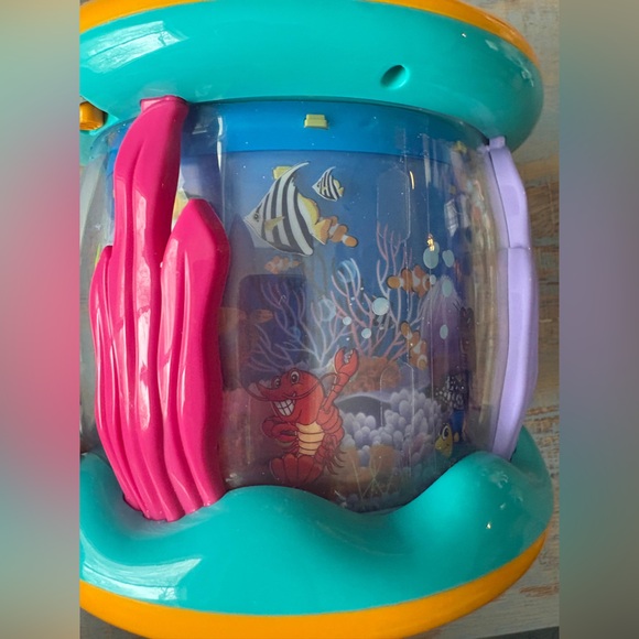 Colorful Ocean-Themed Kids Toy - Picture 4 of 10